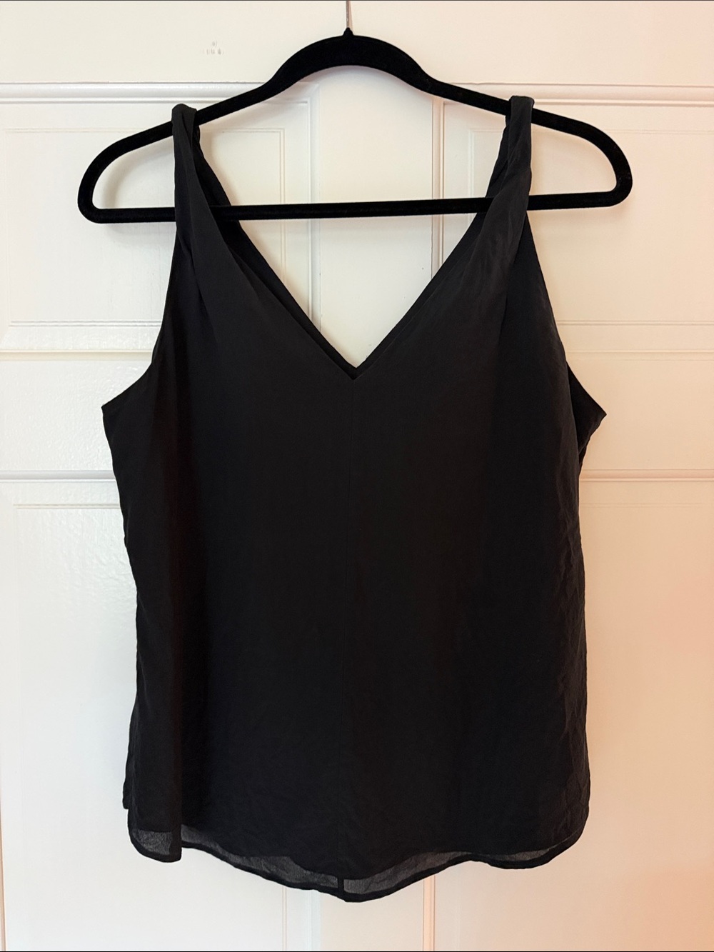 Banana Republic Black V-Neck Silk Camisole